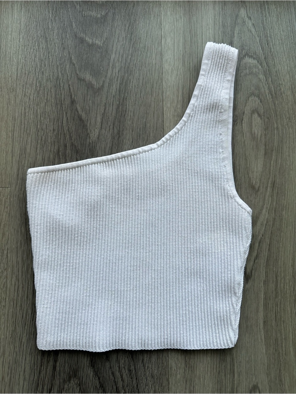 Aritzia Babaton White Ribbed One-Shoulder Crop Top